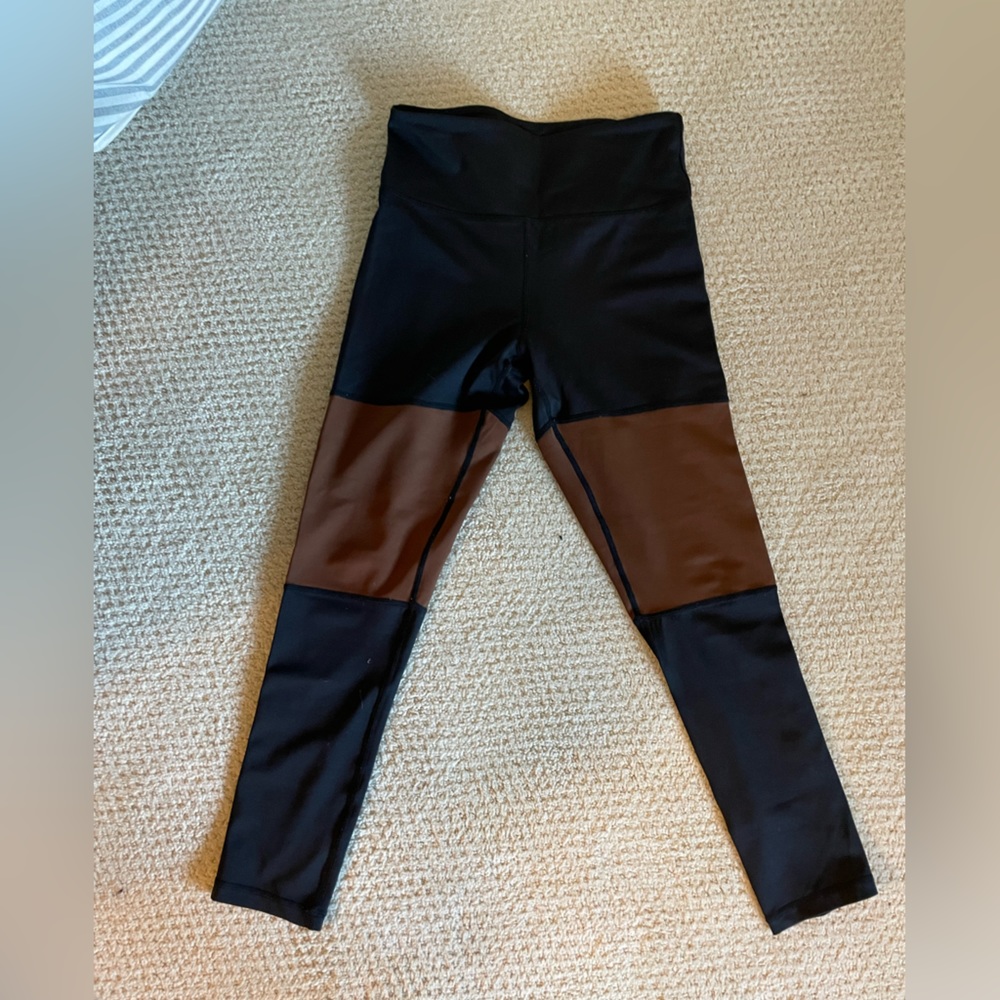 Zyia Active Mocha Block Light & Tight Hi Rise 7/8 Legging